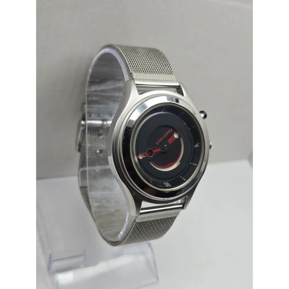 Fastrack Titan Quartz Watch Retro Futuristic Silver Mesh 50M Sport New Battery